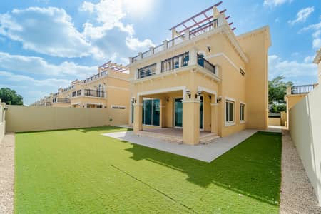 4 Bedroom Villa for Sale in Jumeirah Park, Dubai - Single Row | Backing Meadows | Vacant Now