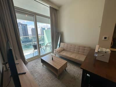 1 Bedroom Apartment for Sale in Business Bay, Dubai - Canal View | High ROI | High Floor Unit