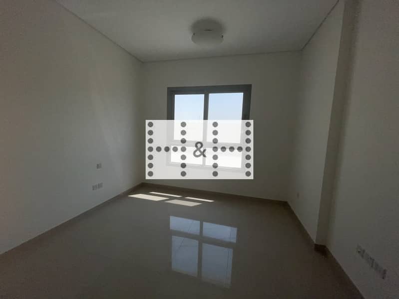 20 Spacious Apartment -With Terrace -Brand New -12 Cheques