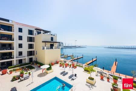 2 Bedroom Apartment for Sale in Jumeirah, Dubai - Pool and Marina view Vacant Furnished