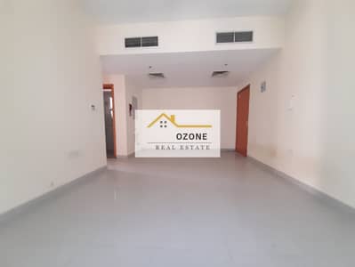 2 Bedroom Flat for Rent in Muwailih Commercial, Sharjah - 2-Br Available For Rent//2-Wr//Balcony//