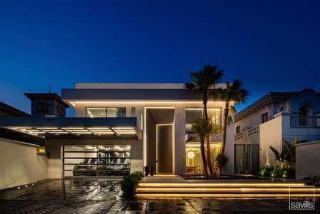 4 Bedroom Villa for Sale in Palm Jumeirah, Dubai - Exclusive |  A Masterpiece of Luxury and Design