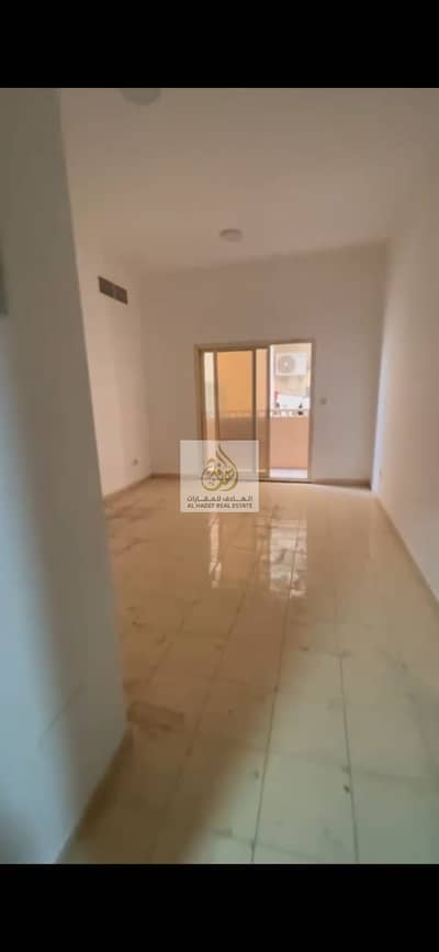 For annual rent in Ajman  Show of the week exclusively   Available room, hall, 2 bathrooms with balcony  In Al Nuaimiya 2 area, the spaces are very