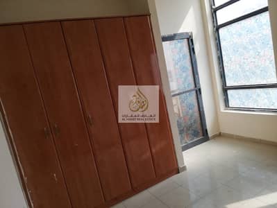 A room and a hall in Al-Jarf, 2 wall-mounted wardrobes, central air conditioning, comprehensive fasting, and insurance is paid by the owner