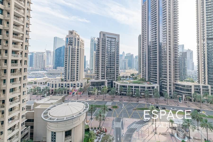 位于迪拜市中心，歌剧院区，第一幕塔楼｜第二幕塔楼 1 卧室的公寓 150000 AED - 7899941