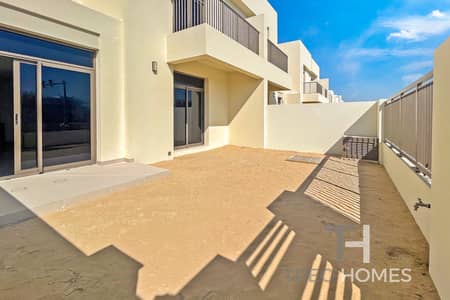 3 Bedroom Townhouse for Rent in Town Square, Dubai - White goods included, Single row, View now