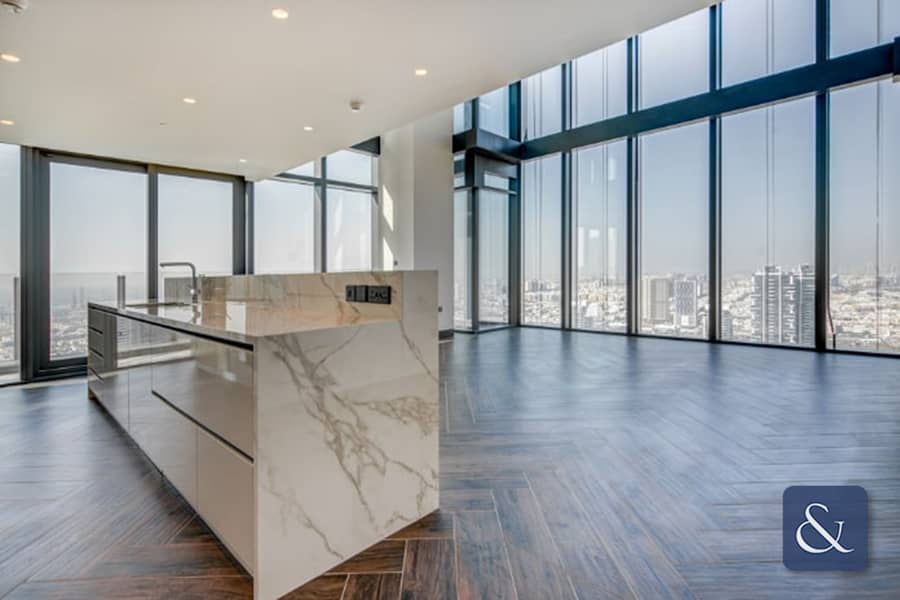 Modern Duplex | Panoramic Views | Luxurious