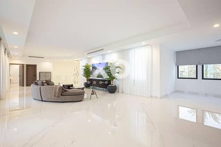 7 Bedroom Villa for Rent in Palm Jumeirah, Dubai - VIP villa | Fully renovated | Serviced