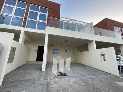 4 Bedroom Villa for Rent in DAMAC Hills 2 (Akoya by DAMAC), Dubai - 4Beds +M| Close to Exit| R2-M1| Available Now