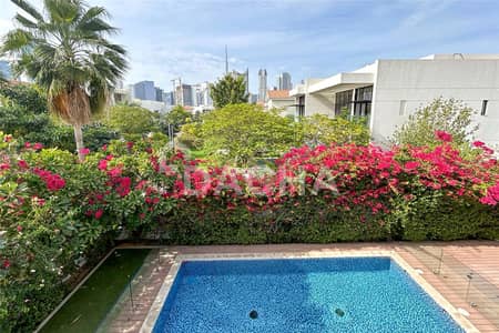 4 Bedroom Villa for Rent in Mohammed Bin Rashid City, Dubai - Vacant | Immaculate | Burj Khalifa Views