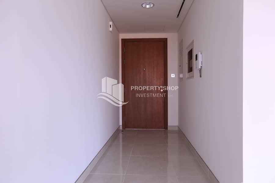 3 1-bedroom-apartment-abu-dhabi-al-raha-beach-al-bandar-al-hadeel-foyer. JPG