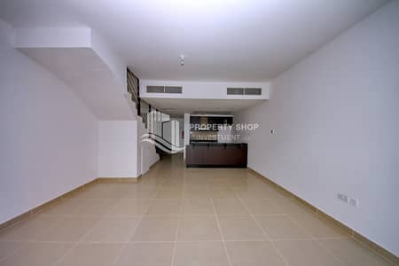 فیلا 3 غرف نوم للبيع في الريف، أبوظبي - 3-bedroom-abu-dhabi-al-reef-contemporary-village-dining-area. JPG