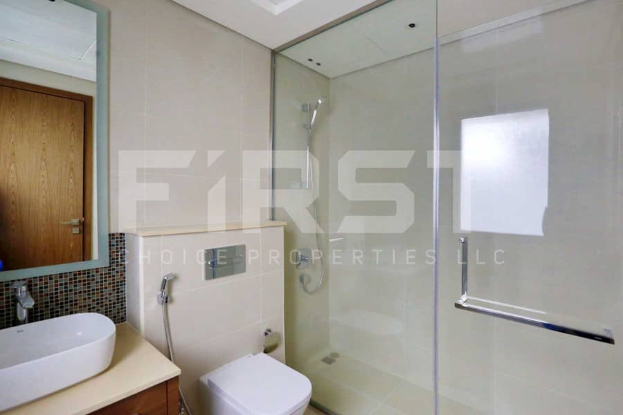19 Internal Photo of 5 Bedroom Villa in West Yas Yas Island Abu Dhabi UAE (38). jpg