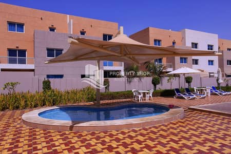 3 Bedroom Villa for Sale in Al Reef, Abu Dhabi - abu-dhabi-al-reef-villa-contemporary-village-community-kids-swimming-pool. JPG
