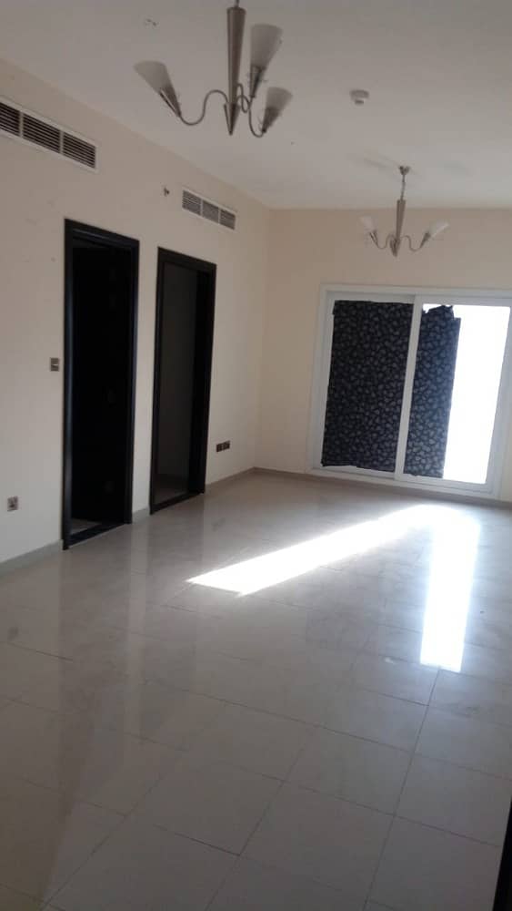 1 BHK & 2 BHK  APARTMENT with PARKING - ATTRACTIVE RENTAL !!!