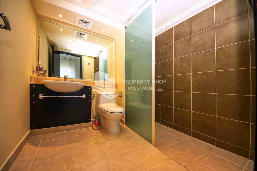 8 2-bedroom-villa-al-reef-contemporary-village-bathroom-1. JPG