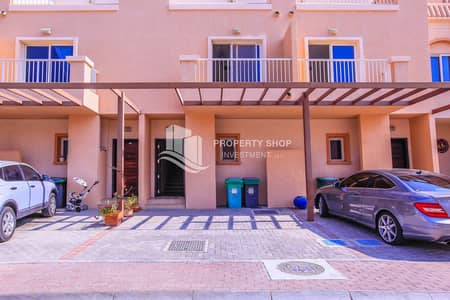 3 Bedroom Villa for Sale in Al Reef, Abu Dhabi - 3-bedroom-villa-abu-dhabi-al-reef-mediterranean-parking. JPG