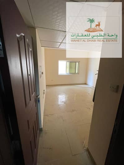 Studio for Rent in Al Majaz, Sharjah - 764f21fd-e345-43c7-8051-9fee532bce13. jpg