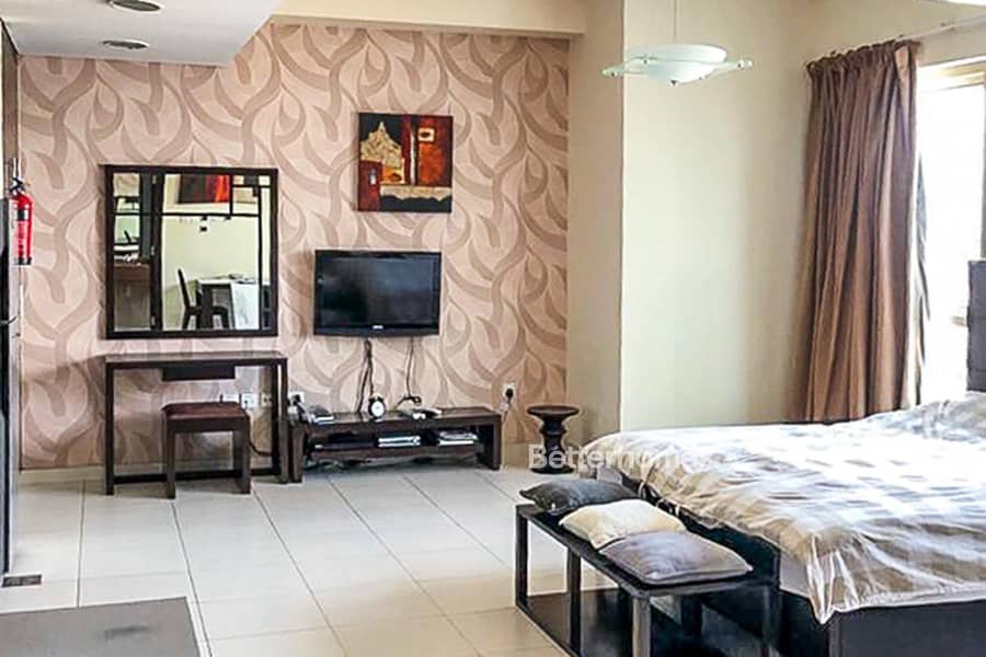 Vacant Now - Furnished Studio - Close to Beach Vacant Now - Furnished Studio - Close to Beach
