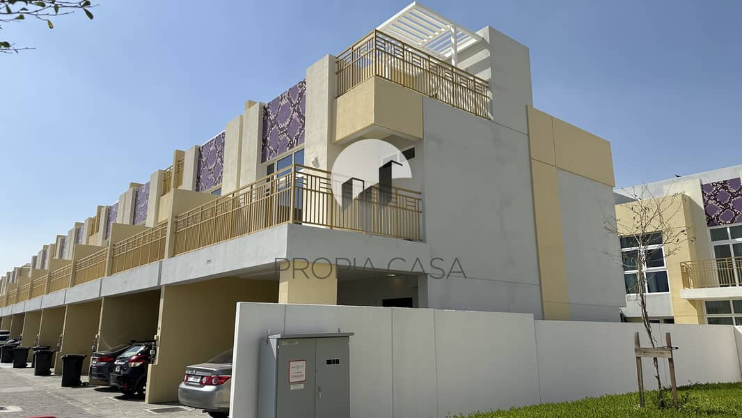 Spacious 3BRs Townhouse | Corner Unit | Fully Furnished | Vacant | Roof Terrace