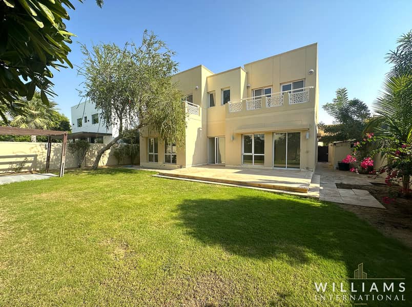 VACANT 5 BEDROOM VILLA | SKYLINE VIEW VACANT 5 BEDROOM VILLA | SKYLINE VIEW