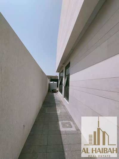 Two-storey villa for sale in Sharjah, Al Falaj area, great location