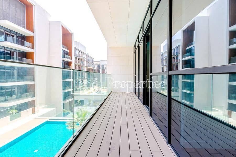 Largest 1 BR in City Walk | Pool View | Master Bed