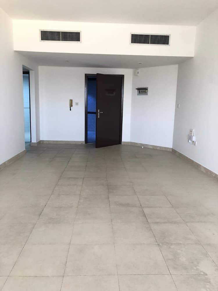 Huge and Amazing Apartment 1 Bedroom  1 Bathroom in Airport Road Near Etisalat 52000/year 2 payments