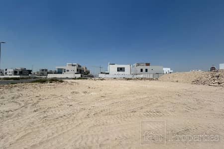 Plot for Sale in Nad Al Sheba, Dubai - Freehold | Skyline View | Next to Park