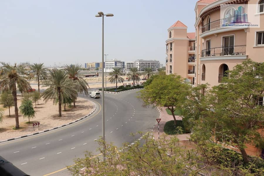 Spacious 2BR | Overlooking round about | PRII