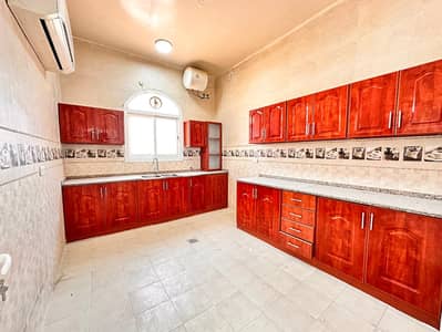 3 Cпальни Апартамент в аренду в Аль Шавамех, Абу-Даби - 018b959f-3d0f-4f89-b63d-d2b19520108d. jpg