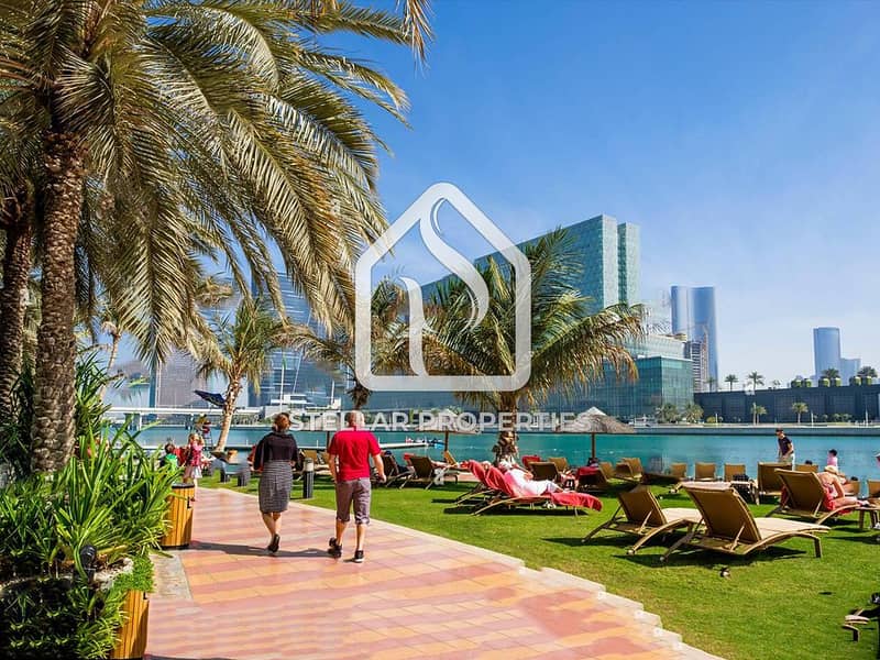 15 united-arab-emirates-abu-dhabi-al-zahiyah-district-beach-of-the-luxury-beach-rotana-hotel-and-al-maryah-island-in-the-background-R7P19D. png