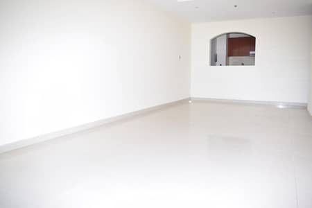 Kitchen Appliances | Lake View | Spacious Kitchen Appliances | Lake View | Spacious