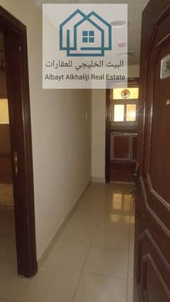 special offer!!! For annual rent in Ajman, a room, a separate hall, and 2 bathrooms on Al Ittihad Street, at a price of 20 thousand, with payment faci