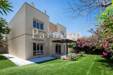 5 Bedroom Villa for Rent in The Meadows, Dubai - Upgraded | Vacant now | Full lake view