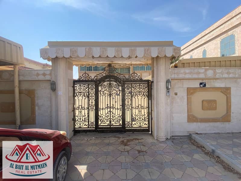 Two-storey villa   eight rooms with air conditioning on public street in Al-Nakhilat