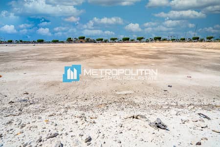 Plot for Sale in Al Reef, Abu Dhabi - Massive Residential Plot | G+8 | Max Height 32M