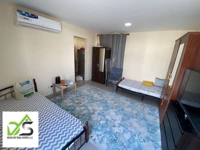 Studio for Rent in Shakhbout City, Abu Dhabi - For rent, a furnished studio in the city of Shakhbut next to Fresh and More