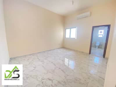 Studio for Rent in Shakhbout City, Abu Dhabi - For rent an excellent studio in Shakhbout City, next to services, monthly