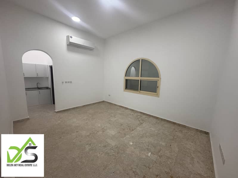 For rent an amazing studio, a ground floor in the city of Riyadh, monthly, next to the services