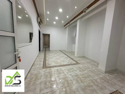 2 Cпальни Апартамент в аренду в Аль Шавамех, Абу-Даби - Квартира в Аль Шавамех, 2 cпальни, 70000 AED - 8814440