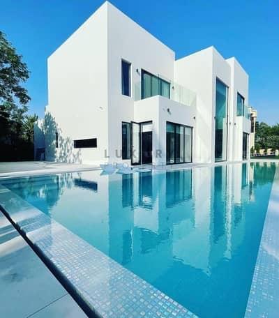 4 Bedroom Villa for Sale in Jumeirah Islands, Dubai - Contemporary | Italian Finishes | Infinity Pool