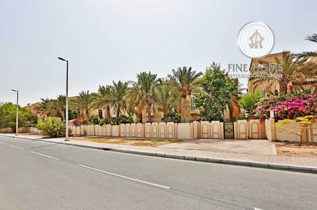 4 Bedroom Villa for Sale in Al Mushrif, Abu Dhabi - Amazing Deal Villa in Al Mushrif Gardens 4 Bedroom Villa for Sale in Al Mushrif, Abu Dhabi - Amazing Deal Villa in Al Mushrif Gardens
