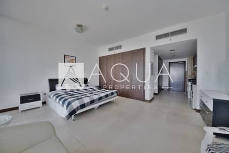 Luxury High Class Upgrade with Lake View Luxury High Class Upgrade with Lake View