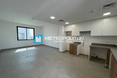 1 Bedroom Flat for Sale in Al Ghadeer, Abu Dhabi - Hot Price | Magnificent End Unit | Prime Location