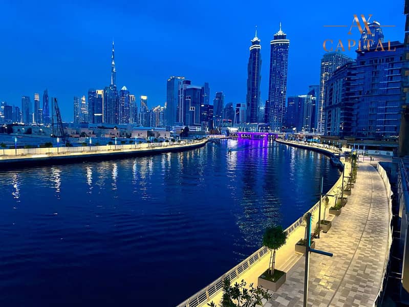 Luxurious 2BR with Stunning Canal and Burj Views
