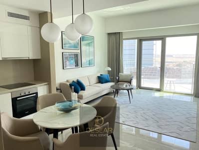 Creek View / Fully Furnished / Stunning Unit