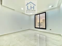 BRAND NEW /PRIVATE ENTRANCE / 3,300 MONTHLY / ONE BEDROOM HALL