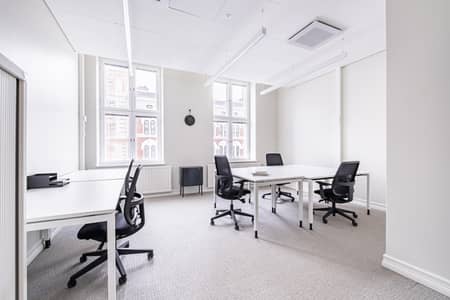 Office for Rent in Al Majaz, Sharjah - Signature Erottaja 5357 Helsinki Finland Large Office. jpg