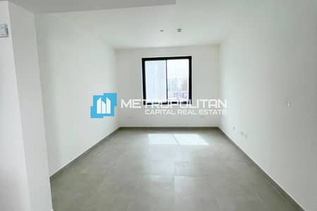 1 Bedroom Flat for Sale in Al Ghadeer, Abu Dhabi - Sophisticated 1BR|Great Investment|Gated Community